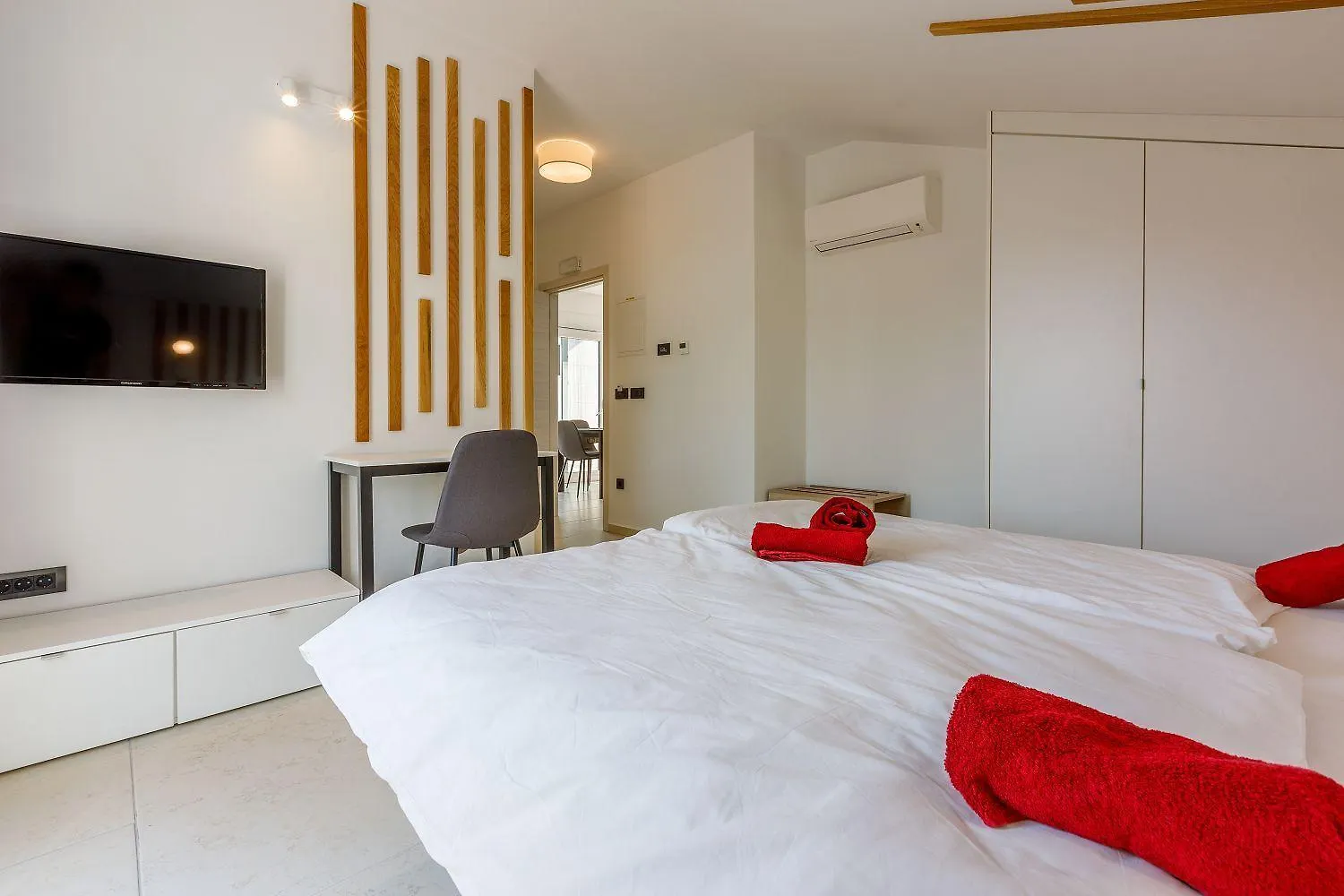 Exquisites Apartment Mit Meerblick, Sauna, Gym, Pool, Klimatisierten Schlafzimmern - Nur 500 Meter Zum Strand Crikvenica 0*,  Croatia