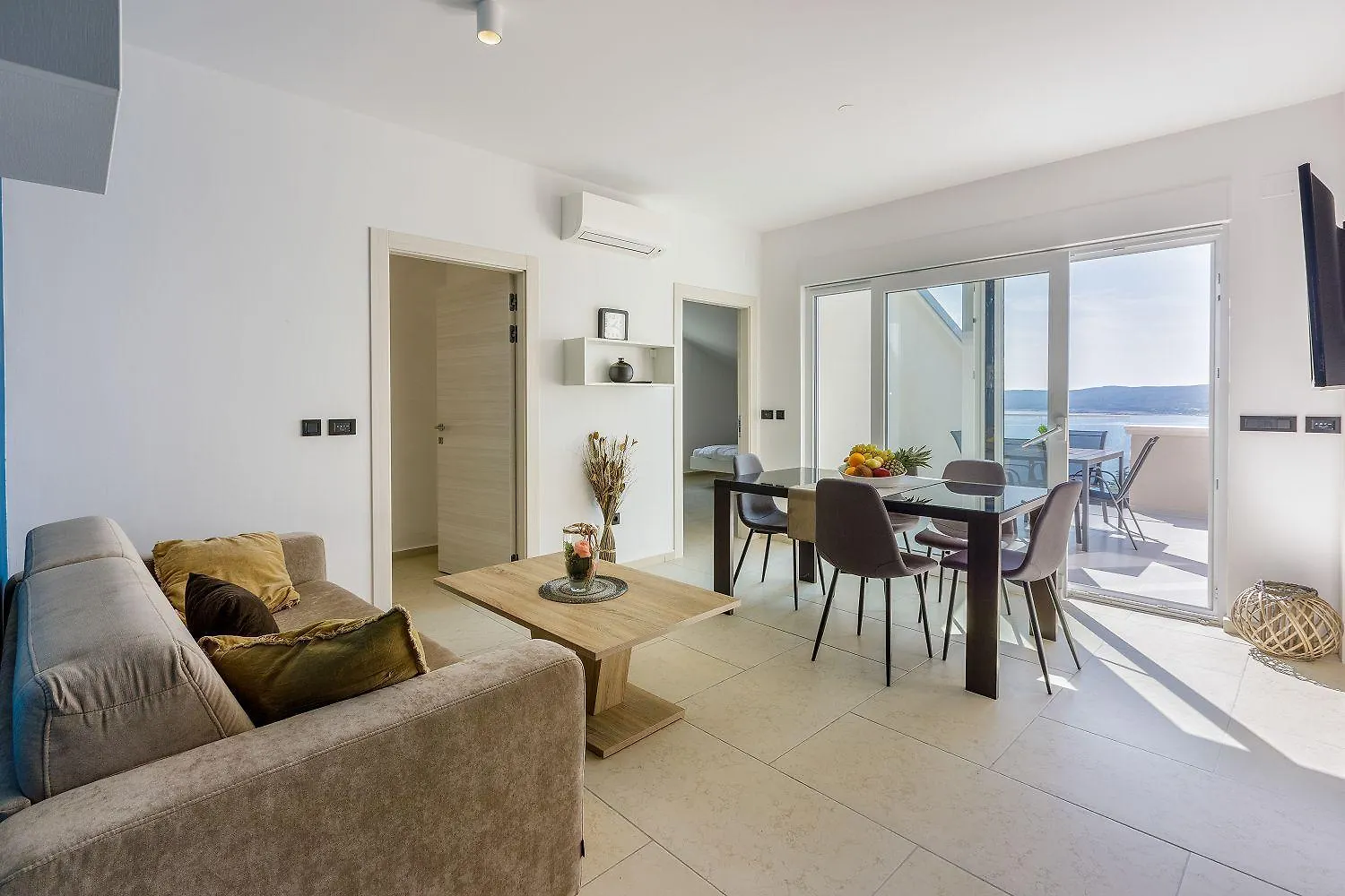 Exquisites Apartment Mit Meerblick, Sauna, Gym, Pool, Klimatisierten Schlafzimmern - Nur 500 Meter Zum Strand Crikvenica