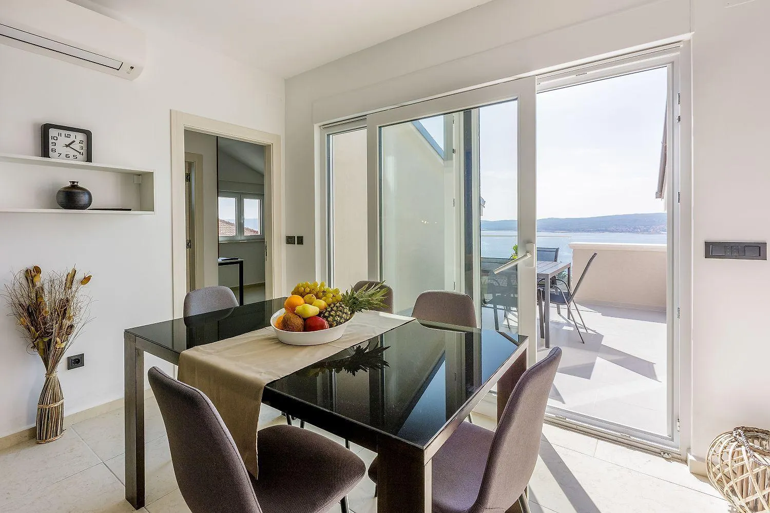 Exquisites Apartment Mit Meerblick, Sauna, Gym, Pool, Klimatisierten Schlafzimmern - Nur 500 Meter Zum Strand Crikvenica